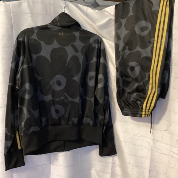 ADIDAS MARIMEKKO TRACK JACKET PANTS SET (NWOT)(JACKET-1XL) (PANTS-L) - Picture 11 of 15